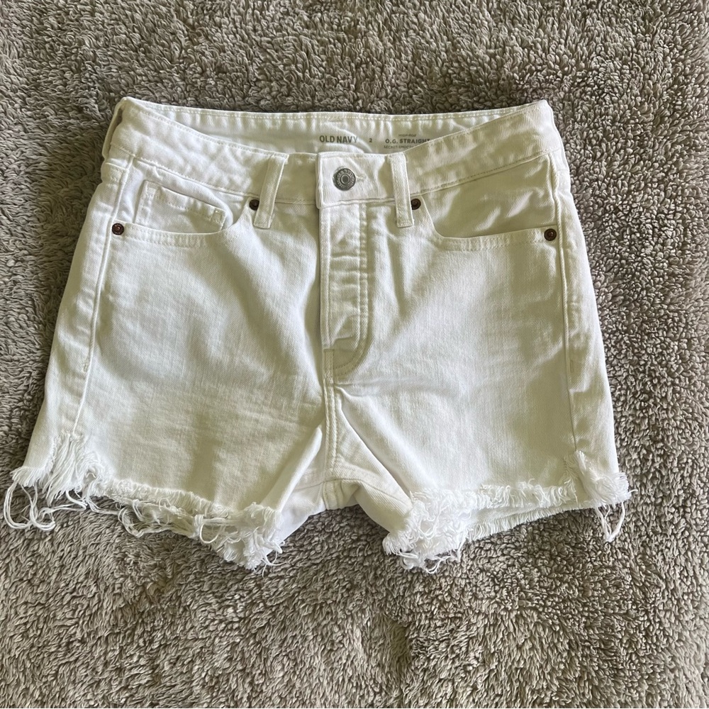 White High Waist OG Straight Jean Shorts Size 2 Old Navy
